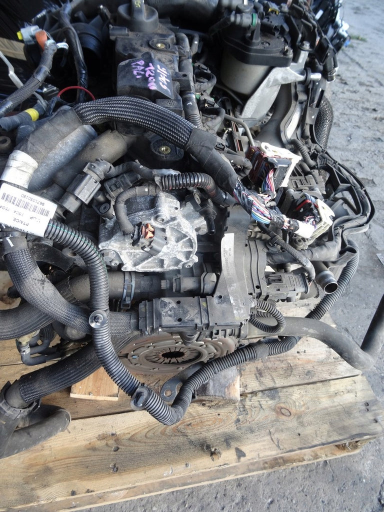 Motor Peugeot 5008 9H05 1.6 HDI 120TKm 2013 Diesel Engine Komplett