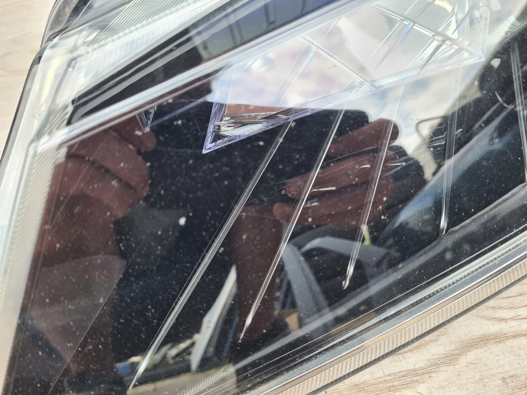 Frontscheinwerfer Skoda Superb III 3V1941015B LED Ein Stück (Rechts oder Links)