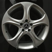 Load image into Gallery viewer, 4x Alufelge 18 Zoll 7.5" 5x112 44ET Glanz Silber A2054010600 Mercedes-Benz W205 FEL3521805479ve
