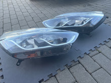 Laden Sie das Bild in den Galerie-Viewer, Frontscheinwerfer Renault Clio IV 260601850R 260102796R Rechts oder Links