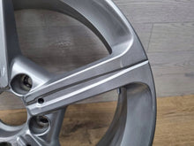 Laden Sie das Bild in den Galerie-Viewer, 1x Alufelge 17 Zoll 6.5" 5x112 44ET Glanz Silber A1774011200 Mercedes-Benz W177 FEL2976120087ag