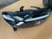 Laden Sie das Bild in den Galerie-Viewer, Frontscheinwerfer Dacia Duster 260107725R LED Rechts Scheinwerfer Headlight SCH2734528753xs