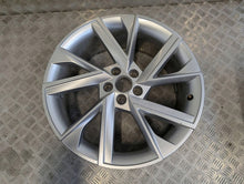 Load image into Gallery viewer, 1x Alufelge 18 Zoll 7.0" 5x100 39ET 657601025A Skoda Kamiq Rim Wheel FEL1173033055bk