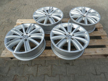 Laden Sie das Bild in den Galerie-Viewer, 4x Alufelge 18 Zoll 7.0&quot; 5x112 43ET Glanz Silber 5N0601025 VW Tiguan Rim Wheel