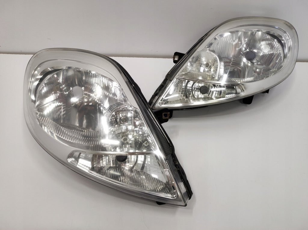 Frontscheinwerfer Renault Trafic II 8200701354 8200701356 Rechts oder Links SCH3483033991hv