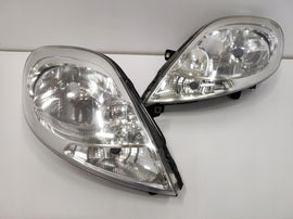 Frontscheinwerfer Renault Trafic II 8200701354 8200701356 Rechts oder Links SCH3483033991hv