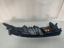 Laden Sie das Bild in den Galerie-Viewer, Frontscheinwerfer Mitsubishi Eclipse Cross 92205010 LED Links Headlight