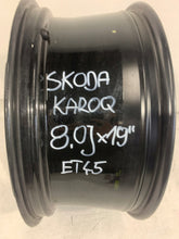 Laden Sie das Bild in den Galerie-Viewer, 1x Alufelge 19 Zoll 8.0&quot; 5x108 45ET Glanz Graphit 57A601025R Skoda Karoq