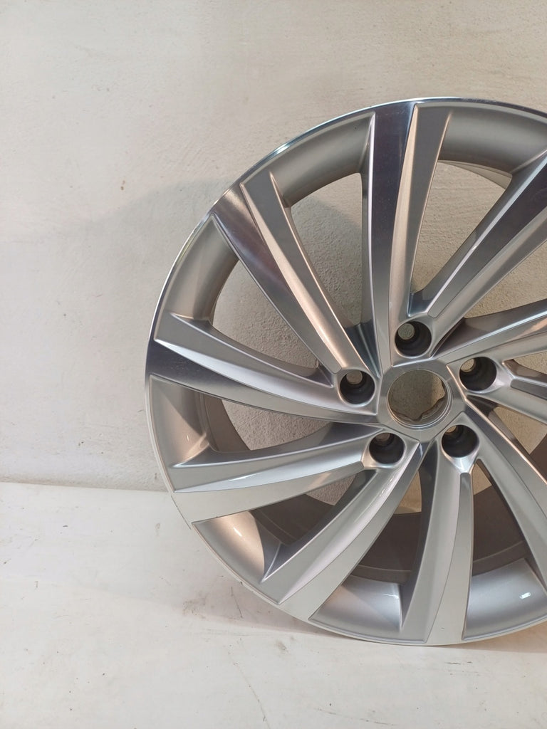 1x Alufelge 18 Zoll 7.5" 5x112 48ET Glanz Silber 5E3601025H Skoda Octavia Iv FEL9100667775ic