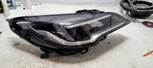 Laden Sie das Bild in den Galerie-Viewer, Frontscheinwerfer Opel Astra K 13401142 662588537 LED Rechts Headlight