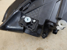 Laden Sie das Bild in den Galerie-Viewer, Frontscheinwerfer Mercedes-Benz W177 A1779064703 Links Scheinwerfer Headlight SCH5342427560vn