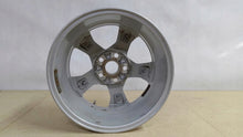 Load image into Gallery viewer, 1x Alufelge 16 Zoll 6.5" 5x114.3 45ET Glanz Silber Toyota Avensis Verso FEL3668266488re