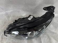 Laden Sie das Bild in den Galerie-Viewer, Frontscheinwerfer Peugeot 208 73313327 Full LED Links Scheinwerfer Headlight SCH1361849605af