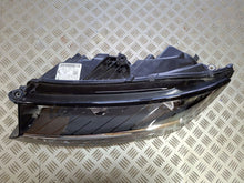 Load image into Gallery viewer, Frontscheinwerfer Skoda Fabia III 6V1941015D Links Scheinwerfer Headlight