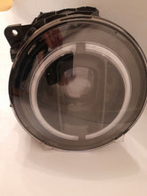 Load image into Gallery viewer, Frontscheinwerfer Mercedes-Benz W463 A4639067602 LED Rechts Headlight SCH2939970743qi
