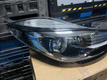 Laden Sie das Bild in den Galerie-Viewer, Frontscheinwerfer Hyundai Ix20 92102-1K LED Rechts Scheinwerfer Headlight