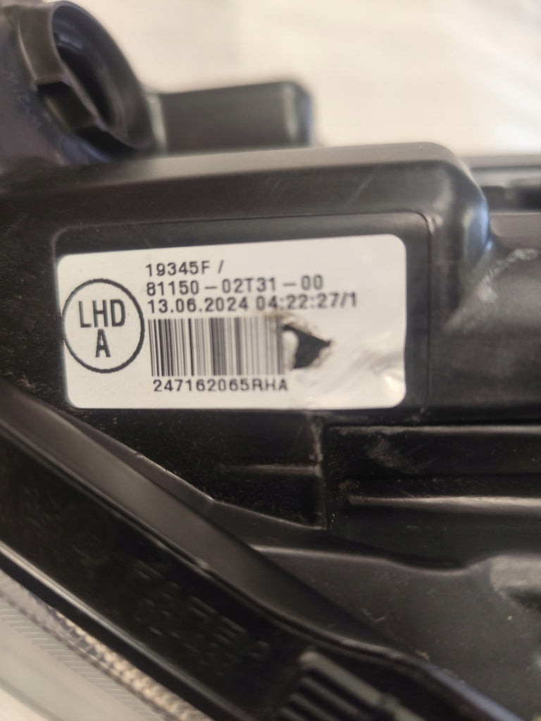 Frontscheinwerfer Toyota Corolla 8115002T31 LED Ein Stück (Rechts oder Links)