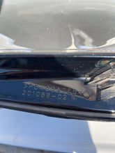 Laden Sie das Bild in den Galerie-Viewer, Frontscheinwerfer VW Caddy IV 201089-02 Rechts Scheinwerfer Headlight SCH1379555184nh