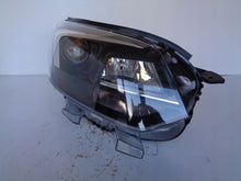 Load image into Gallery viewer, Frontscheinwerfer Opel Zafira Vivaro C 9832836480 XENON Rechts Headlight