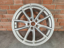 Laden Sie das Bild in den Galerie-Viewer, 1x Alufelge 18 Zoll 7.0" 5x112 22ET Glanz Silber 6880047 BMW X3 G01 G02 FEL8072888620wi