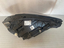 Laden Sie das Bild in den Galerie-Viewer, Frontscheinwerfer Mercedes-Benz W177 A1779065704 LED Links Headlight SCH4402166660zi