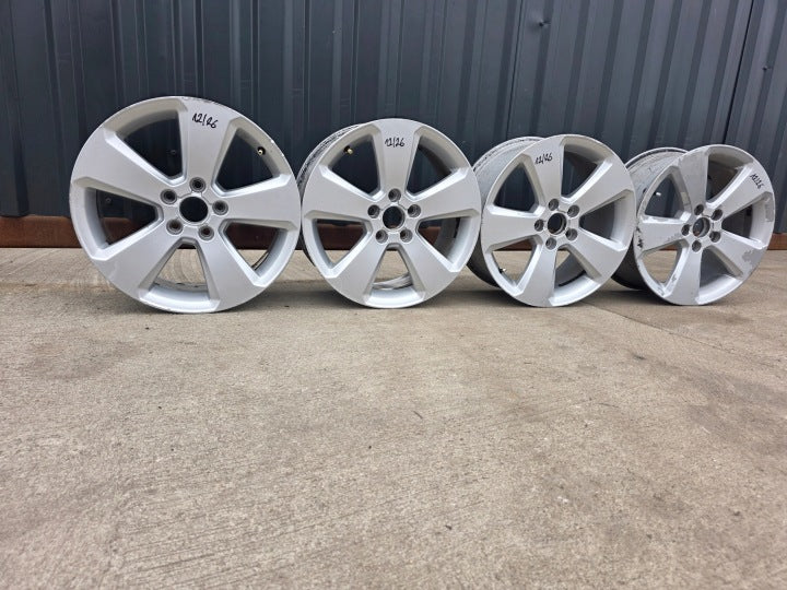 4x Alufelge 17 Zoll 7.5" 5x112 51ET Glanz Silber 8V0601025BK Audi A4 A3 I FEL1991184668vi