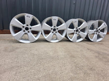 Load image into Gallery viewer, 4x Alufelge 17 Zoll 7.5" 5x112 51ET Glanz Silber 8V0601025BK Audi A4 A3 I FEL1991184668vi