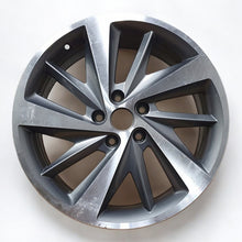 Load image into Gallery viewer, 1x Alufelge 18 Zoll 7.5&quot; 5x112 5F0601025E Seat Leon Rim Wheel