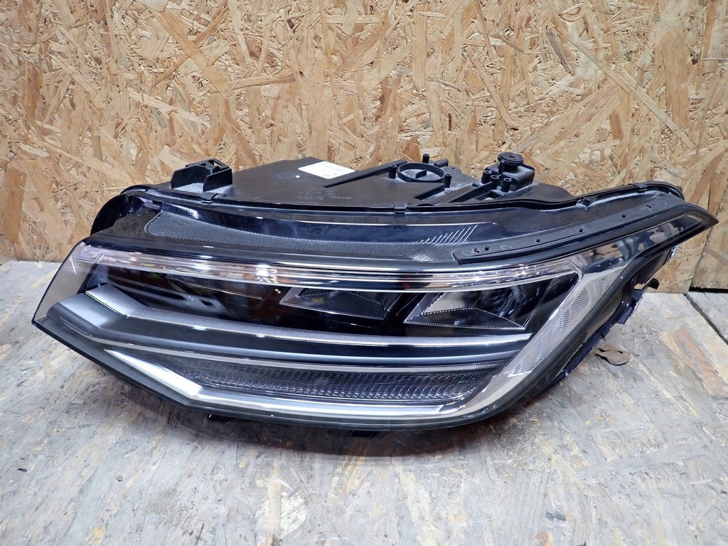 Frontscheinwerfer VW Tiguan Ad1 5NB941035C Full LED Links Scheinwerfer Headlight