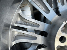 Laden Sie das Bild in den Galerie-Viewer, 1x Alufelge 18 Zoll 8.0" 5x114.3 52910B1150 Genesis Rim Wheel FEL5944109882lc