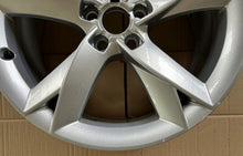 Laden Sie das Bild in den Galerie-Viewer, 1x Alufelge 19 Zoll 8.5" 5x112 32ET Glanz Silber 8T0601025F Audi A4 B8 Rim Wheel FEL7863124123jm