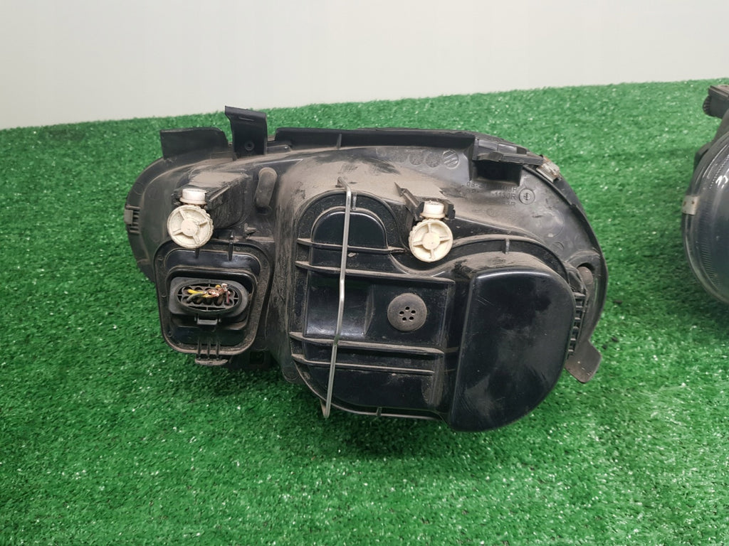 Frontscheinwerfer VW Golf I 08-341-1108R 08-341-1108L Ein Satz Headlight SCH3753041164ux