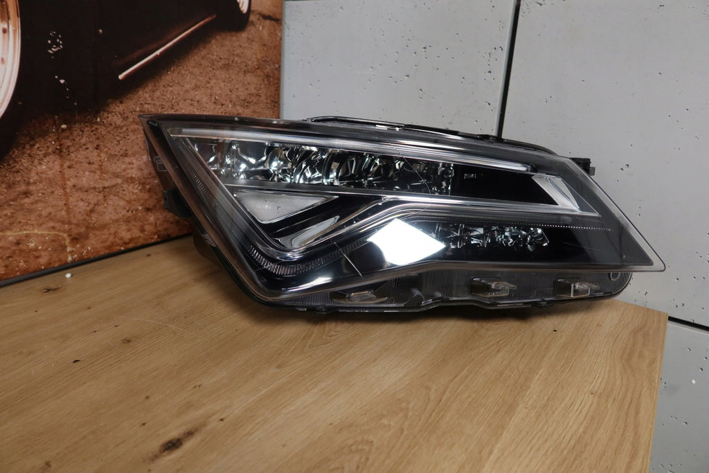 Frontscheinwerfer Seat Ateca 576941008F LED Rechts Scheinwerfer Headlight