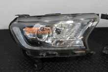Laden Sie das Bild in den Galerie-Viewer, Frontscheinwerfer Ford Ranger JB3B-13D154 JB3B-13D155 LED Ein Satz Headlight SCH1460545031kx
