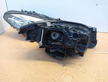 Laden Sie das Bild in den Galerie-Viewer, Frontscheinwerfer BMW 5 F11 F10 1EL011087-22 Bi-Xenon Rechts oder Links SCH5589685795ye
