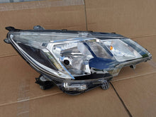 Laden Sie das Bild in den Galerie-Viewer, Frontscheinwerfer Mitsubishi Space Star 8301D446 Rechts Scheinwerfer Headlight