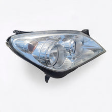 Laden Sie das Bild in den Galerie-Viewer, Frontscheinwerfer Opel Astra H Halogen Rechts Scheinwerfer Headlight