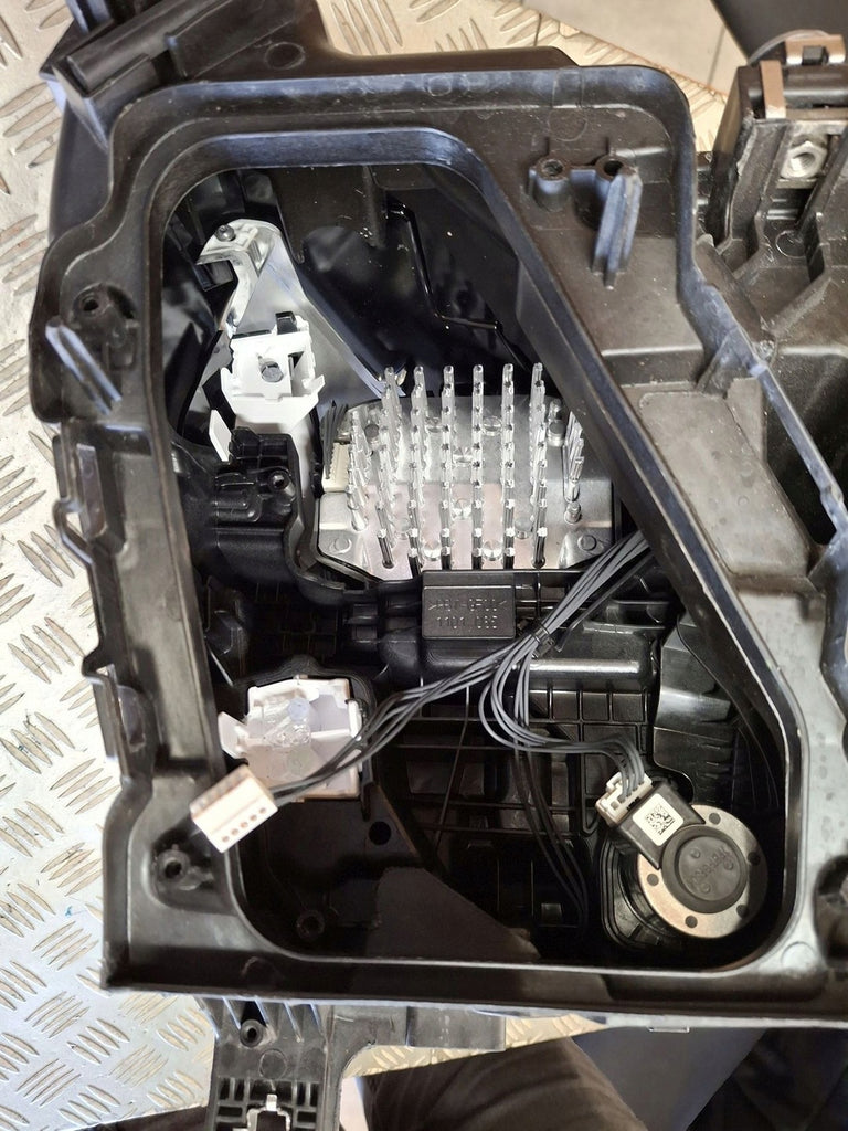 Frontscheinwerfer Audi Q3 83A941033 LED Ein Stück (Rechts oder Links) Headlight