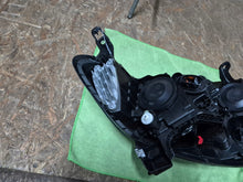 Laden Sie das Bild in den Galerie-Viewer, Frontscheinwerfer Renault Kadjar 260602051R Links Scheinwerfer Headlight SCH9212680512nd