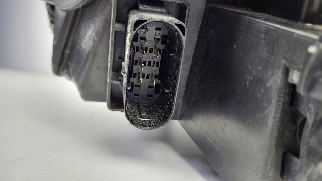 Frontscheinwerfer Mercedes-Benz W247 A2479067600KZ Ein Stück (Rechts oder Links) SCH8352531490kc