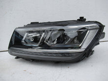 Load image into Gallery viewer, Frontscheinwerfer VW Tiguan 5NB941035D FULL LED Ein Stück (Rechts oder Links)