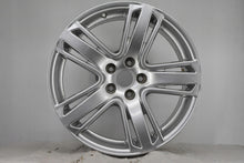 Load image into Gallery viewer, 1x Alufelge 18 Zoll 8.0&quot; 5x112 34ET Glanz Silber 8U0601025 Audi Rim Wheel