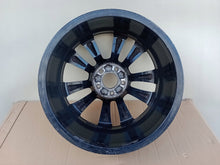 Laden Sie das Bild in den Galerie-Viewer, 1x Alufelge 18 Zoll 8.0&quot; 5x112 45ET A2134011600 Mercedes-Benz W213 Rim Wheel