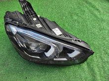 Laden Sie das Bild in den Galerie-Viewer, Frontscheinwerfer Mercedes-Benz Gle A1679066606 Full LED Rechts Headlight SCH3832774934dl