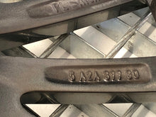 Load image into Gallery viewer, 1x Alufelge 19 Zoll 9.0" 5x120 44ET Glanz Graphit 6894840 BMW 1 Mg Rim Wheel FEL7934471043bw