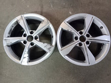 Load image into Gallery viewer, 1x Alufelge 17 Zoll 7.5" 5x112 38ET Glanz Silber 8W0601025 Audi A4 B9 Rim Wheel FEL9911233807ro