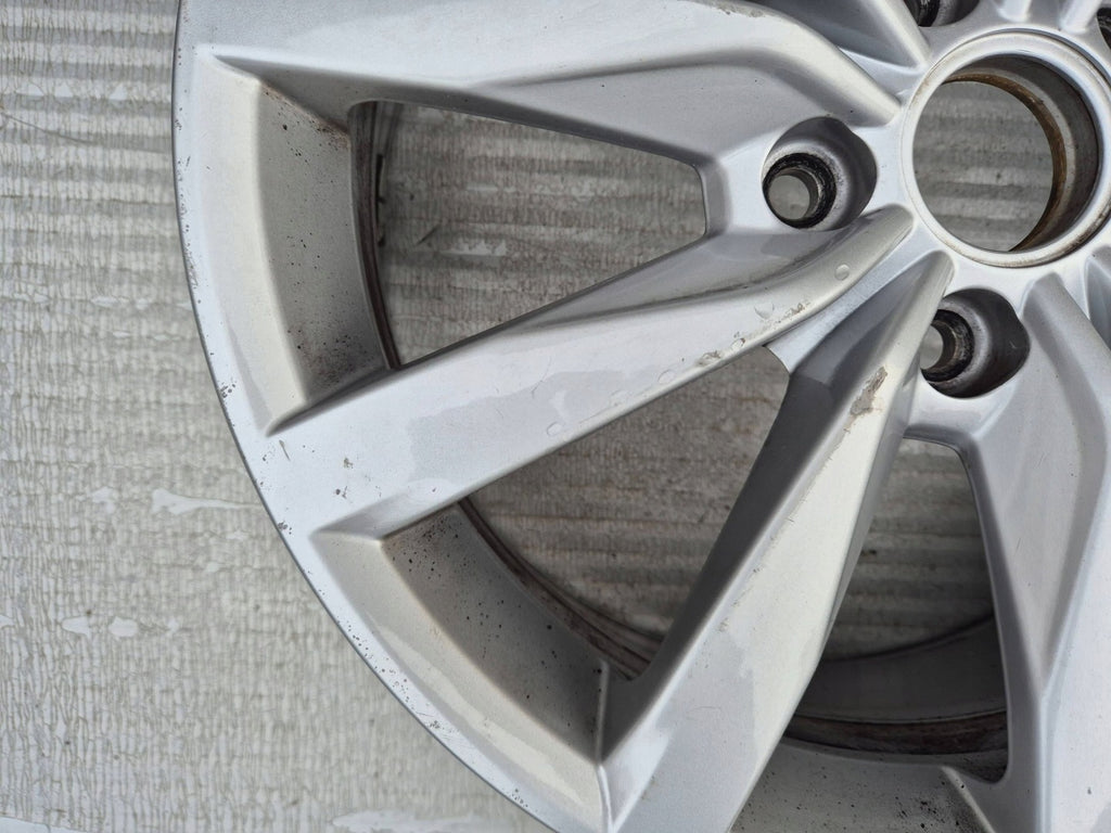 1x Alufelge 17 Zoll 6.0" 5x112 48ET Glanz Silber 5G0601025K VW Golf Vii FEL7130466235cy