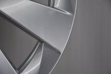 Load image into Gallery viewer, 1x Alufelge 17 Zoll 7.0" 5x112 46ET Glanz Silber 5E3601025 Skoda Octavia Iv FEL4359459390ke
