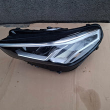 Laden Sie das Bild in den Galerie-Viewer, Frontscheinwerfer BMW X1 5A5BD43-02 Links Scheinwerfer Headlight SCH3805766801po
