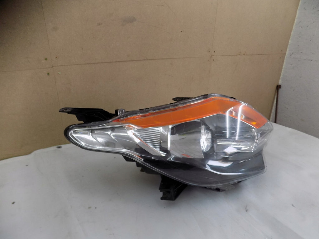 Frontscheinwerfer Mitsubishi L200 8301D154 Rechts Scheinwerfer Headlight
